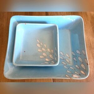 Set Of 2 PORTUGAL Terracora Blue Ceramic Serving Dishes with Leaf Design